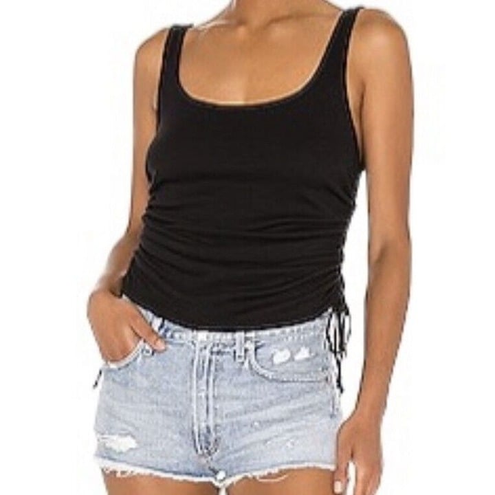 Gorgeous CHASER Black Ribbed Shirred Sides Double Scoop Tank Top Size Small KOwYP0zkg Buying Cheap