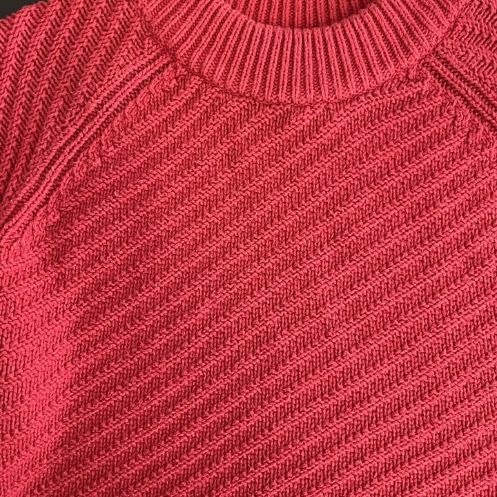 high discount Universal Thread Bobbin Red Cable Knit Pullover Crewneck Sweater Women Size S haA6VNvUC Buying Cheap