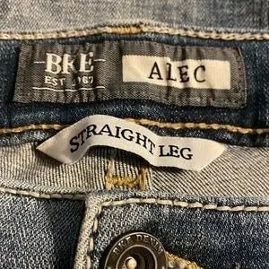 Promotions  BKE (Buckle) men’s stone washed straight leg jeans. ALEC and 32 XL 35” inseam NHEmJVyHT all for you