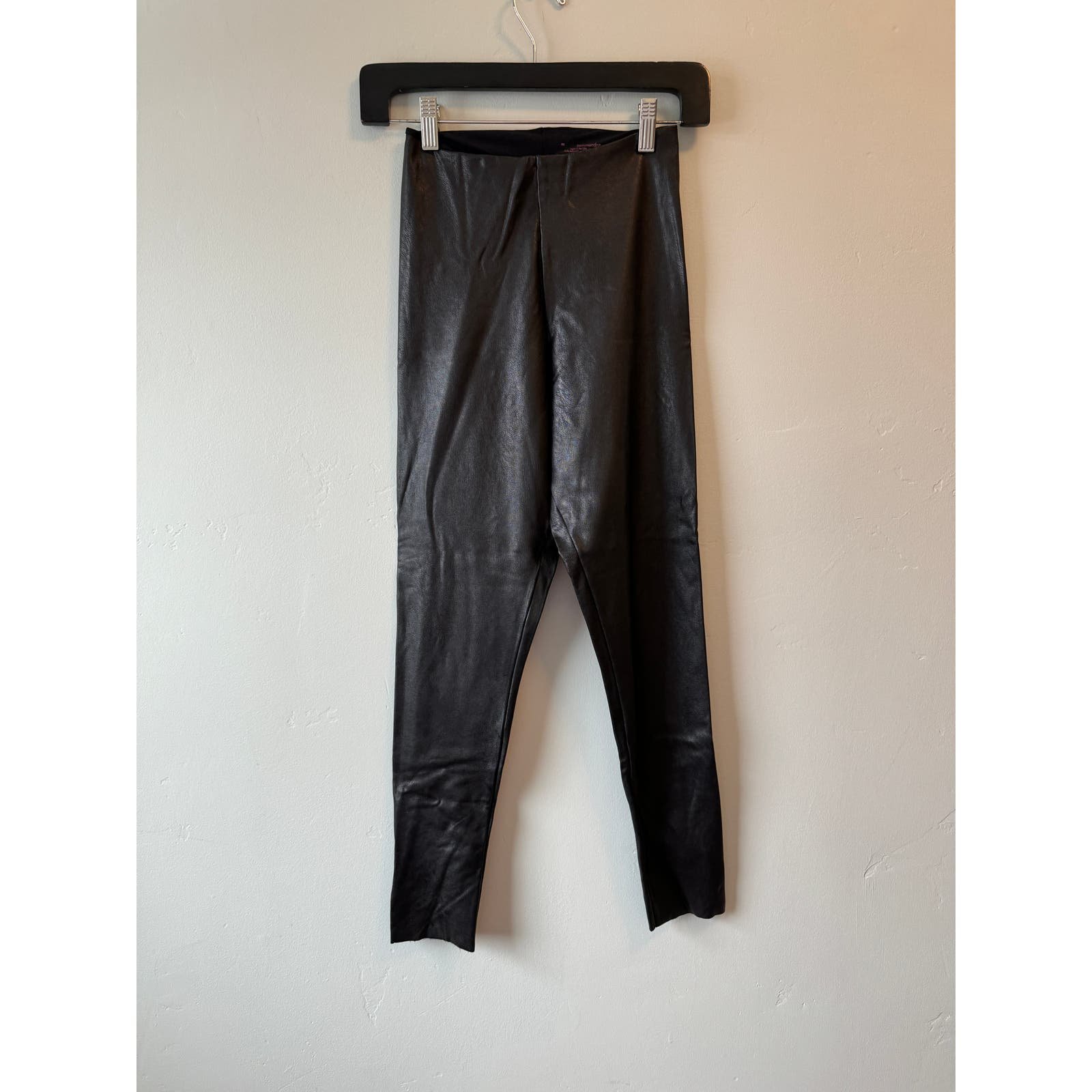 Stylish Commando Black Faux Leather Leggings Oq2OdKCTN Discount