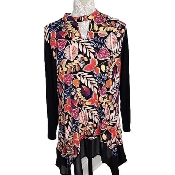 reasonable price Kate and Mallory black floral tunic Sh