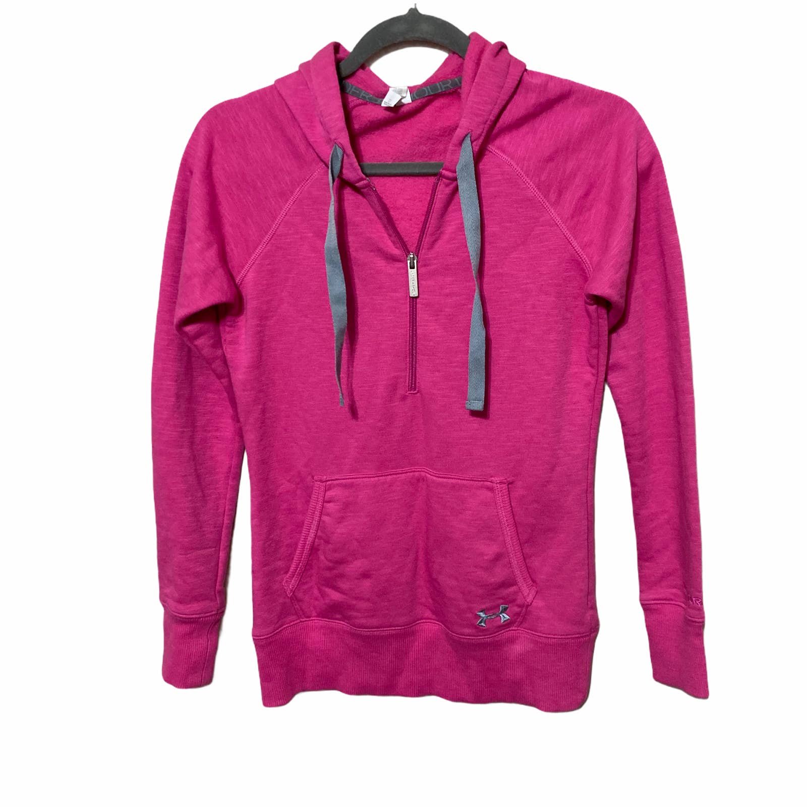 Wholesale price Under Armour Semi Fitted Hoodie XS Pink