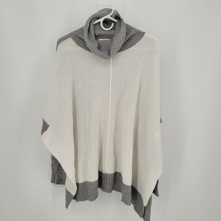 Latest  New La Classe Couture Turtleneck Poncho Sz M-L Womens Gray White NWT lZn27PH8d just for you