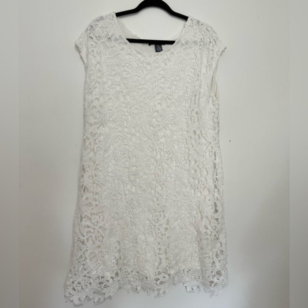large discount Chelsea & Theodore White Crochet Lace Ca