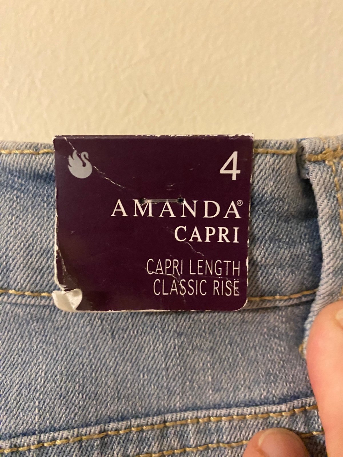 Gorgeous New NWT Gloria Vanderbilt Women´s Amanda Capri Classic Rise Slimming Jeans Sz 4 HgQGBaa8C all for you