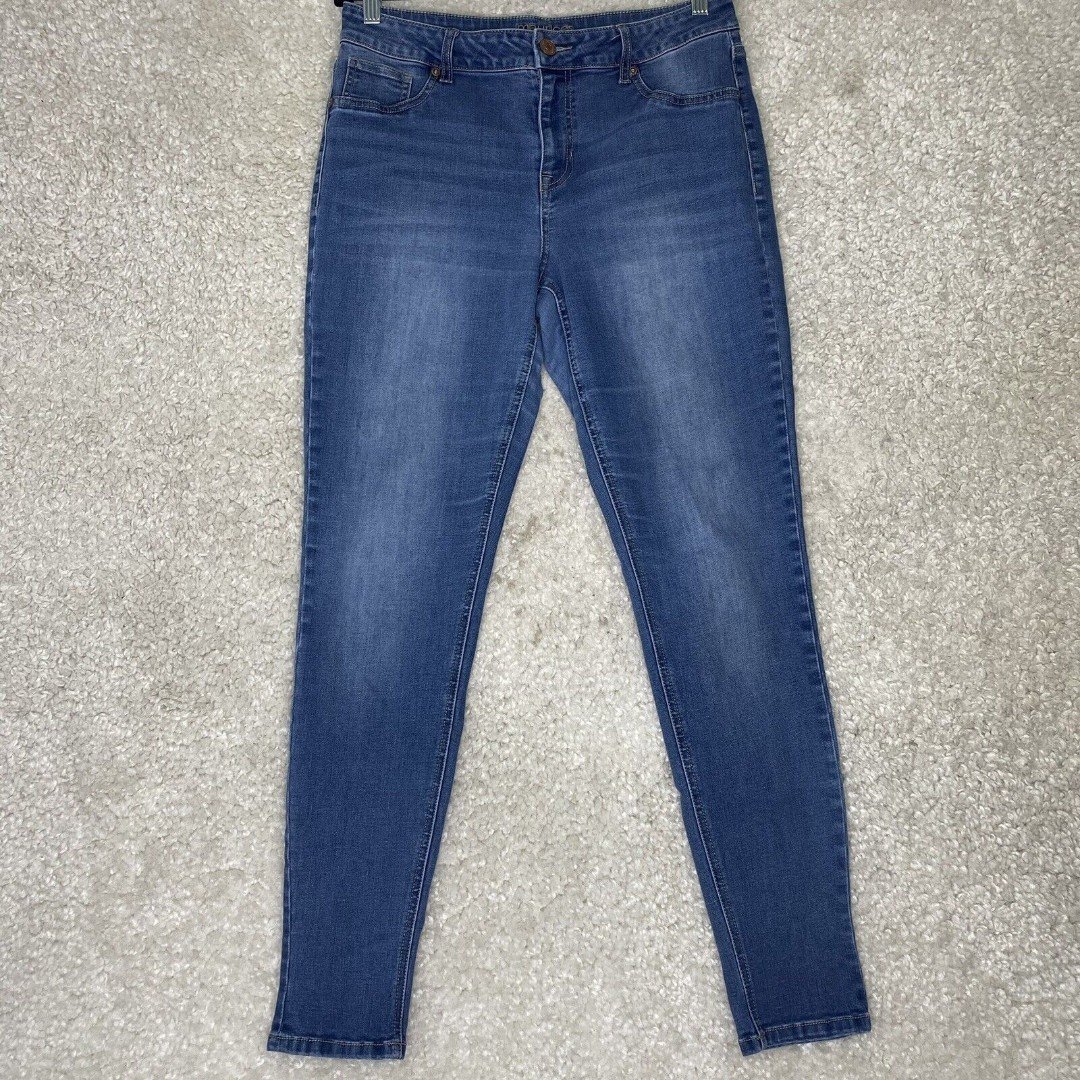 Wholesale price Maurices Skinny Crop Jeans Womens Distr