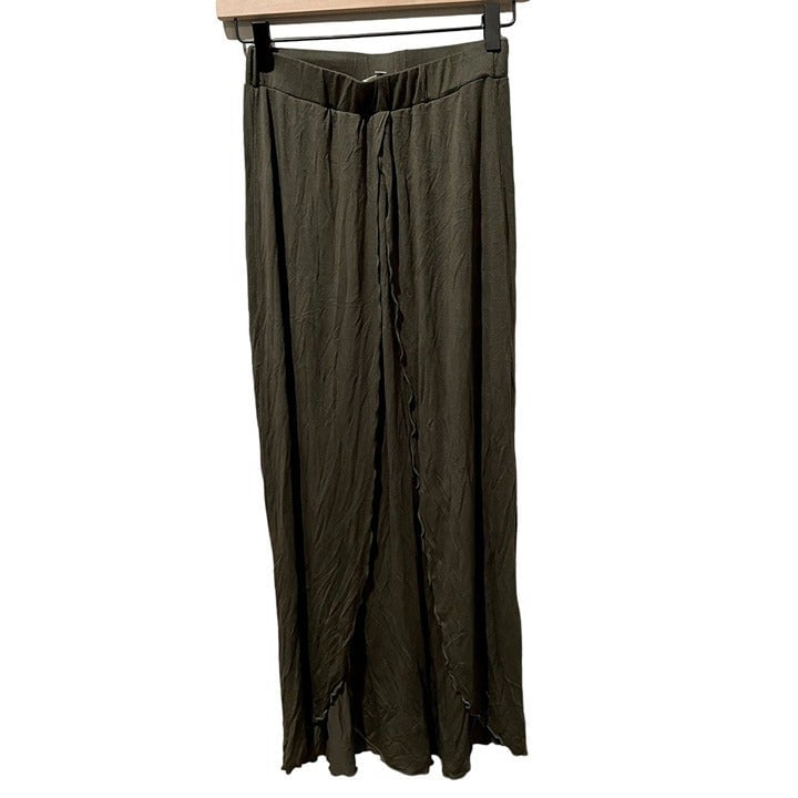 Perfect EARTHBOUND OLIVE GREEN LONG SKIRT SIZE SMALL | 
