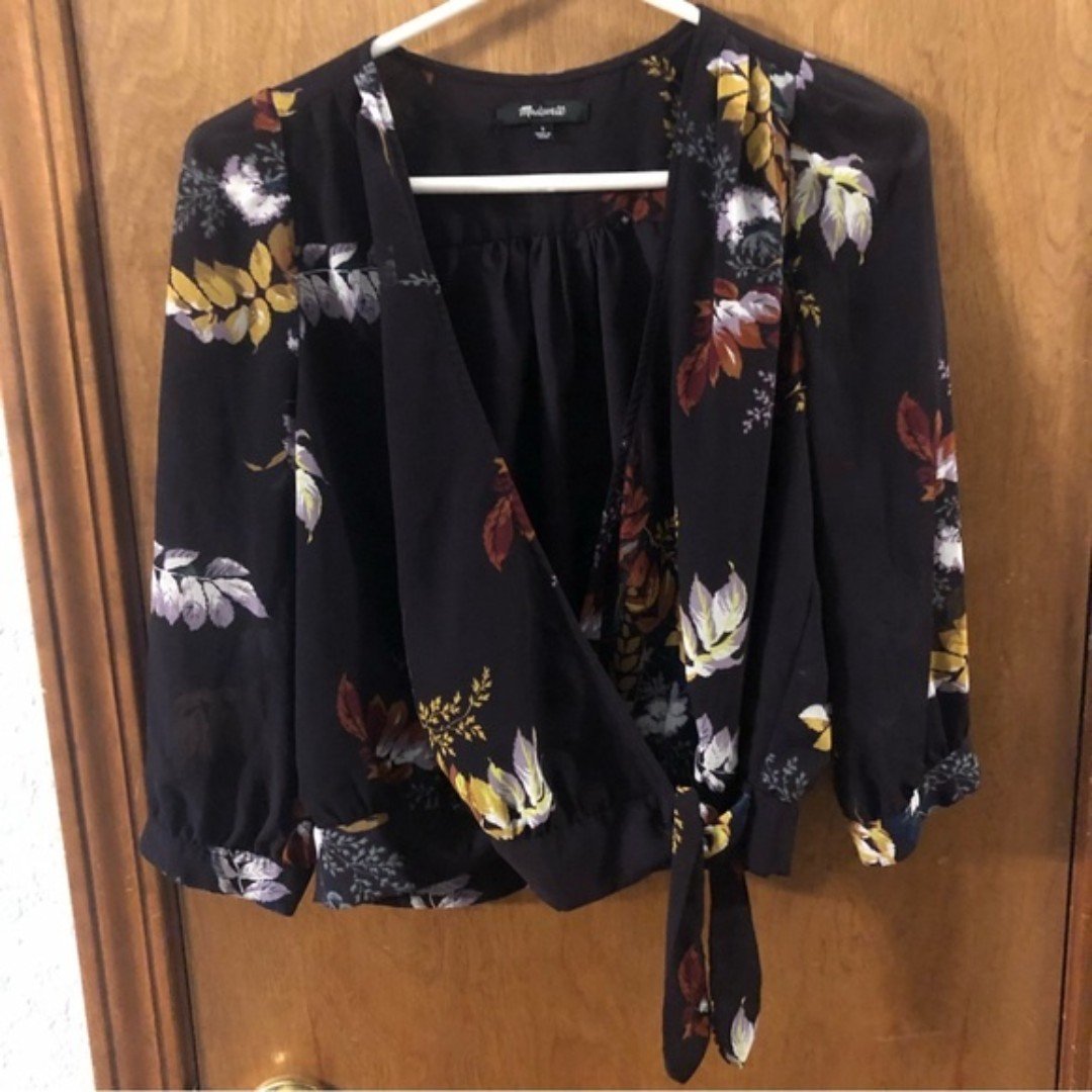 Classic Madewell Floral wrap top size small NA74zdUBY C