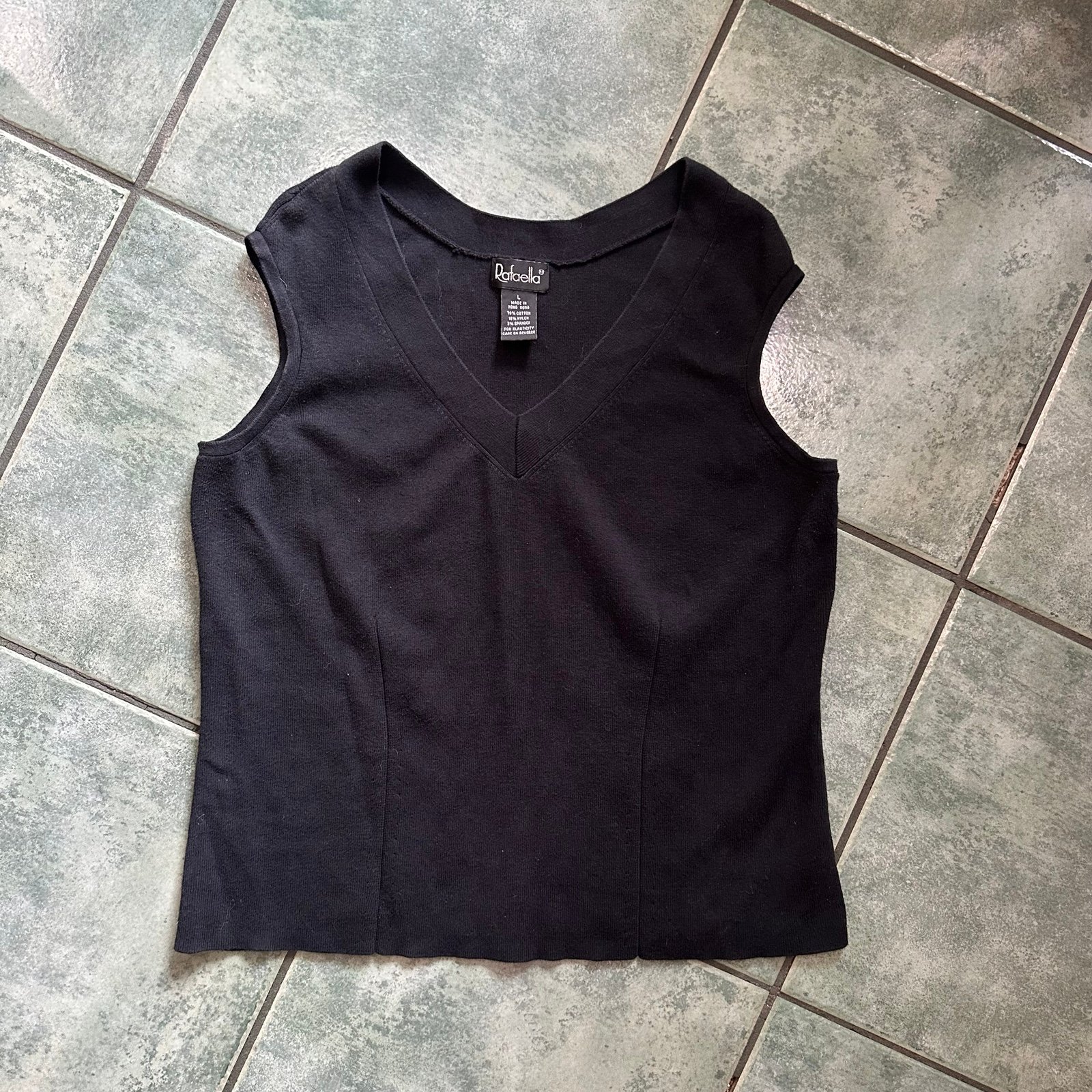 Perfect VTG Y2K black V-neck sleeveless ribbed knit shirt  Brand is Rafaella  Size large NuSMCqXQ1 High Quaity