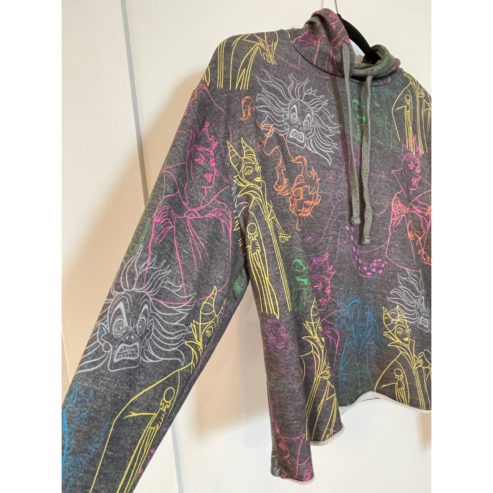 Personality Disney park’s Women´s Cropped Pullover Hoodie - Disney Villains - Size Small LQdb99SWZ Store Online