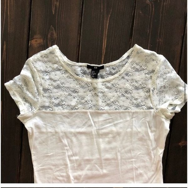 Nice H&M white tee with lace, size small Ltzy9RhEI Factory Price