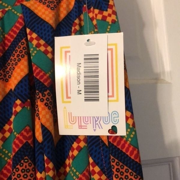 Promotions  LulaRoe Medium Multicolored Chevron Madison Skirt with Pockets H6KVFUJYv on sale