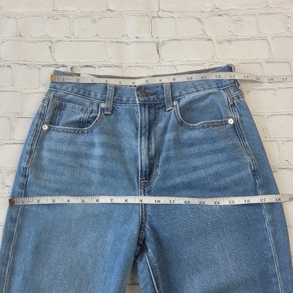 the Lowest price American Eagle woman´s blue distressed mom jeans size 2 Regular FyKwgbEL7 Store Online