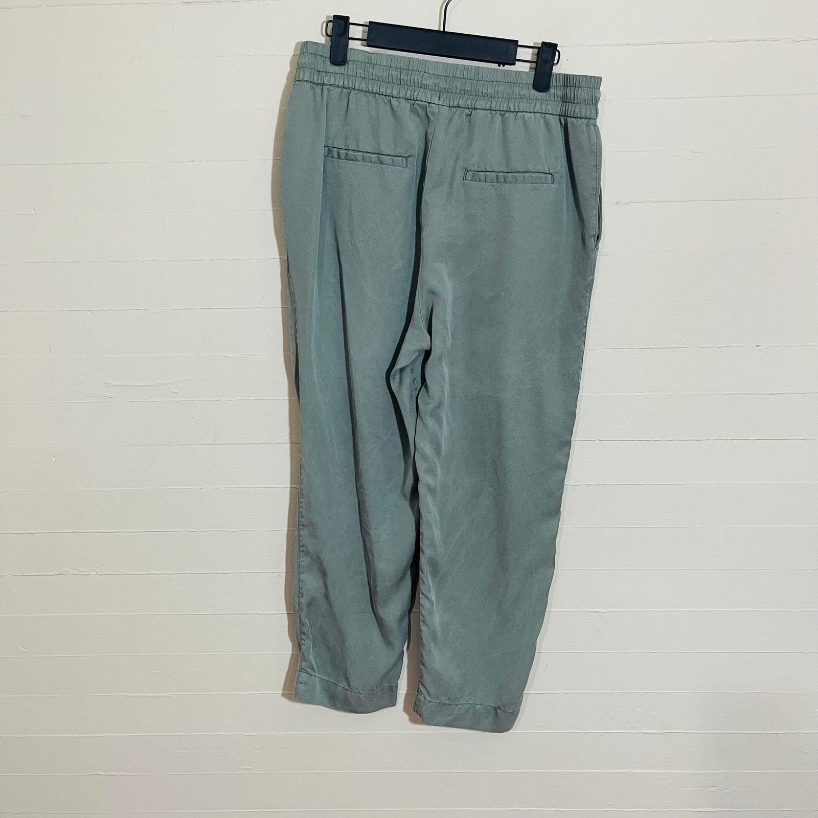 Gorgeous Gap Pin-Tuck Sustainable Tencel Jogger Drawstring Pants SZ 10 Lyocell MS7xK8ral all for you