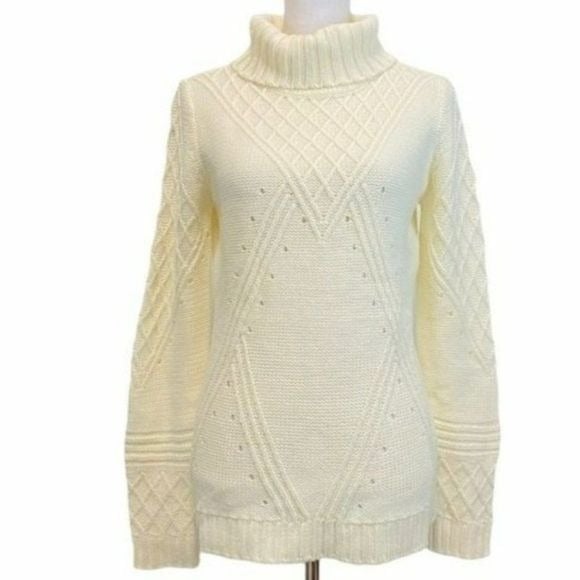 Stylish Venus White Sweater Womens Size Medium Turtlene