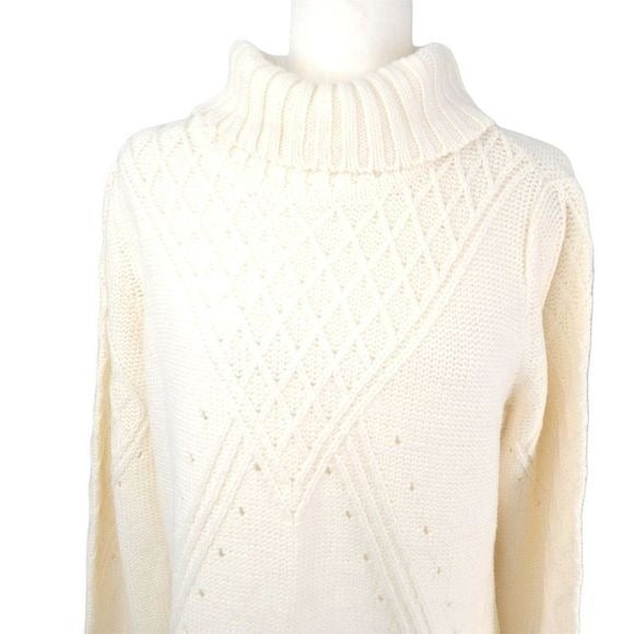 Stylish Venus White Sweater Womens Size Medium Turtleneck Cable Knit Chunky lmIbE2OFd on sale