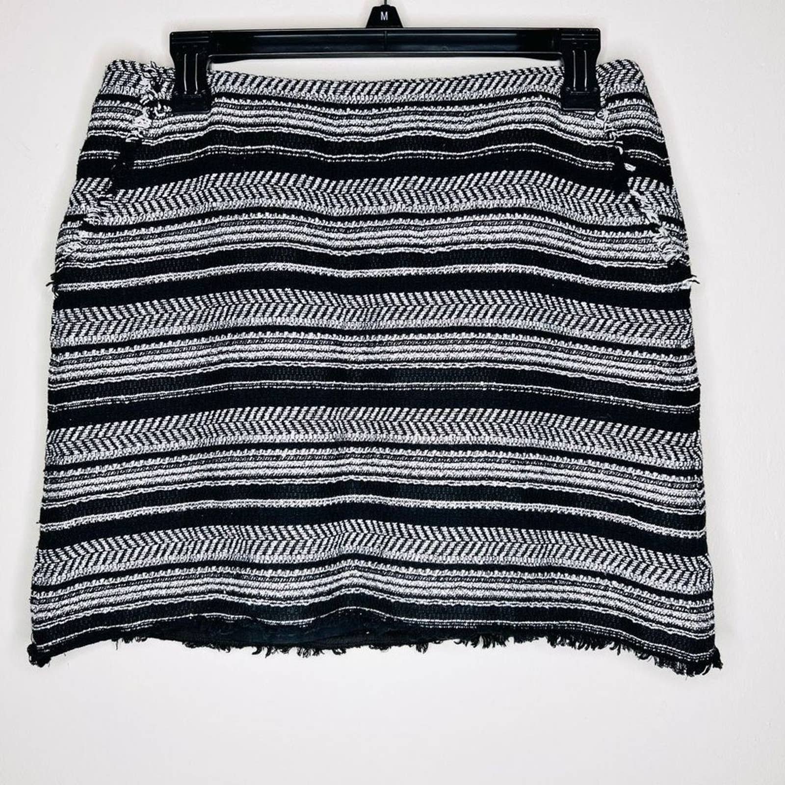Elegant Ann Taylor LOFT Skirt w Pockets 6 Black & White Tweed Knit A-Line Mini Fringe MPSHTjKNy High Quaity