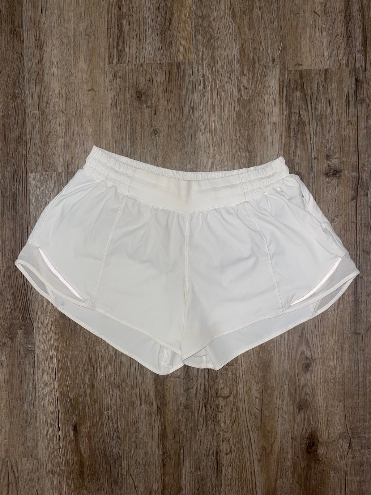 Popular White Lululemon Hotty Hot Shorts LR 4” Size 10 