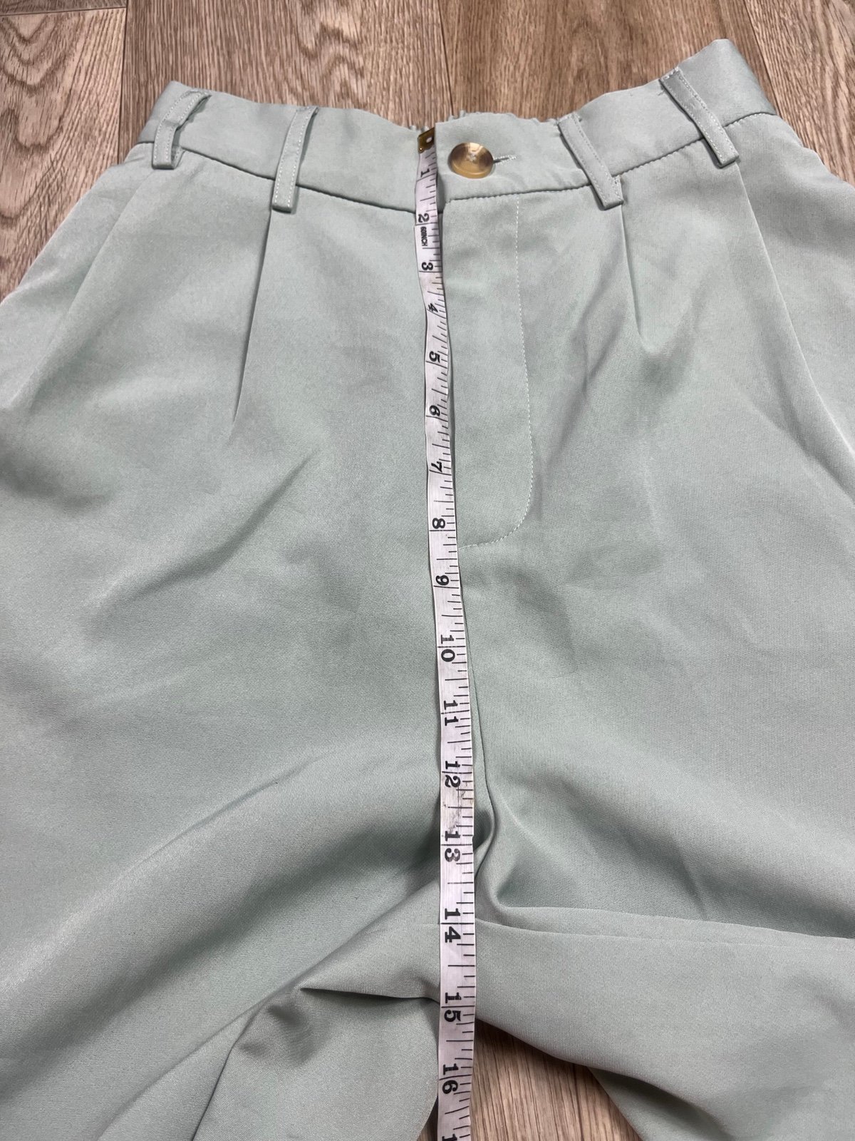 Discounted Forever 21 High waisted Pleated shorts sage green size small lOmKQGPzW best sale