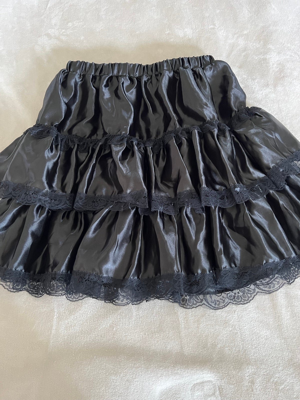 Custom Women’s/Juniors Black Satin Layered Skirt NkkIbi