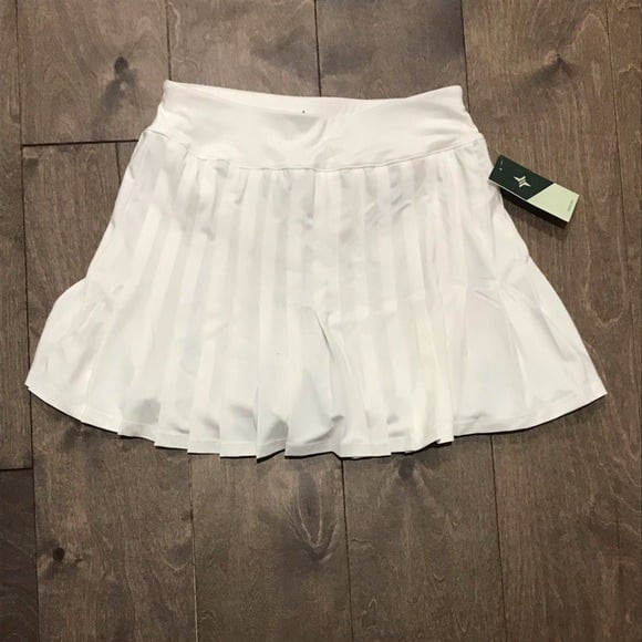 High quality Tuckernuck White & Fresh Buds Tennis Skirt