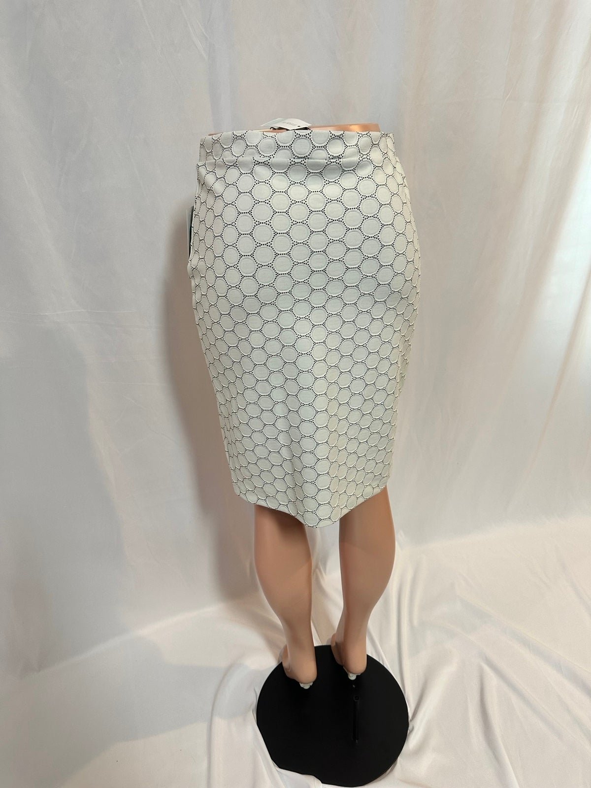 save up to 70% NWT Leota Ivory Black Dot Luxe Jacquard Pencil Skirt Medium pj1WkqdMF all for you