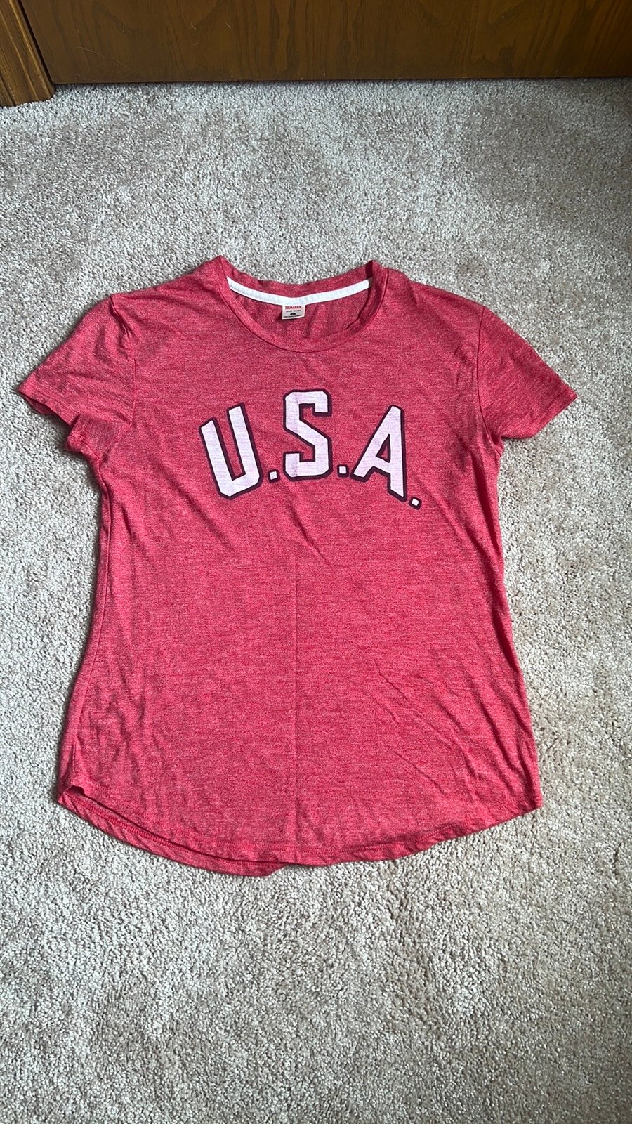 Authentic Homage Red USA Ladies T-Shirt   Size Small fk