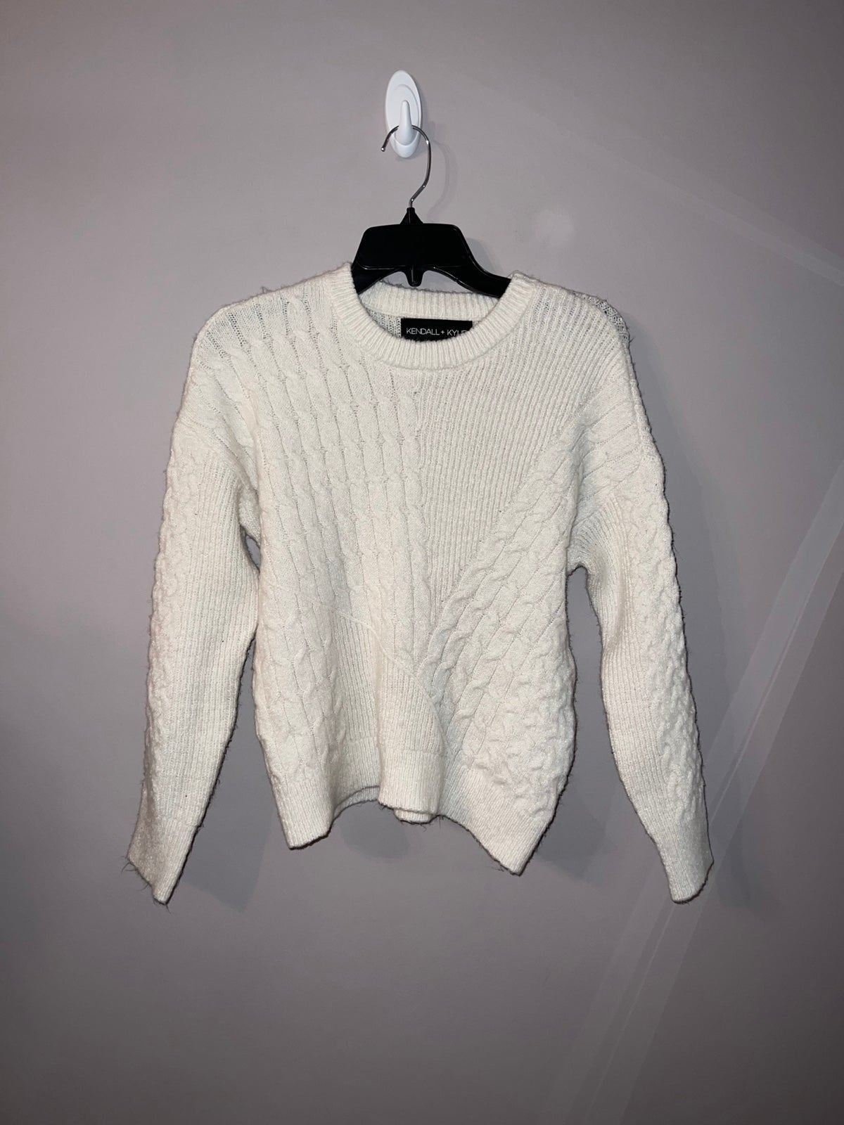 Personality White knitted sweater kendall + Kylie size 