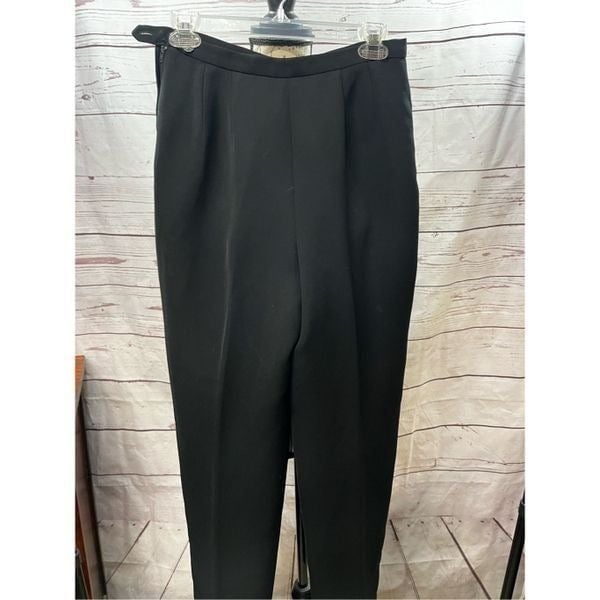 Gorgeous Larry Levine black lined dress pants size 6 - 