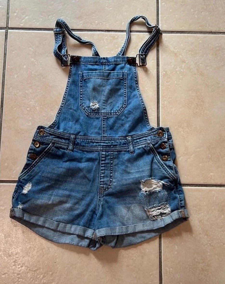 save up to 70% FOREVER 21 WOMENS DENIM BLUE JEANS DISTRESSED OVERALL SHORTS KxuqaY3Cq Buying Cheap