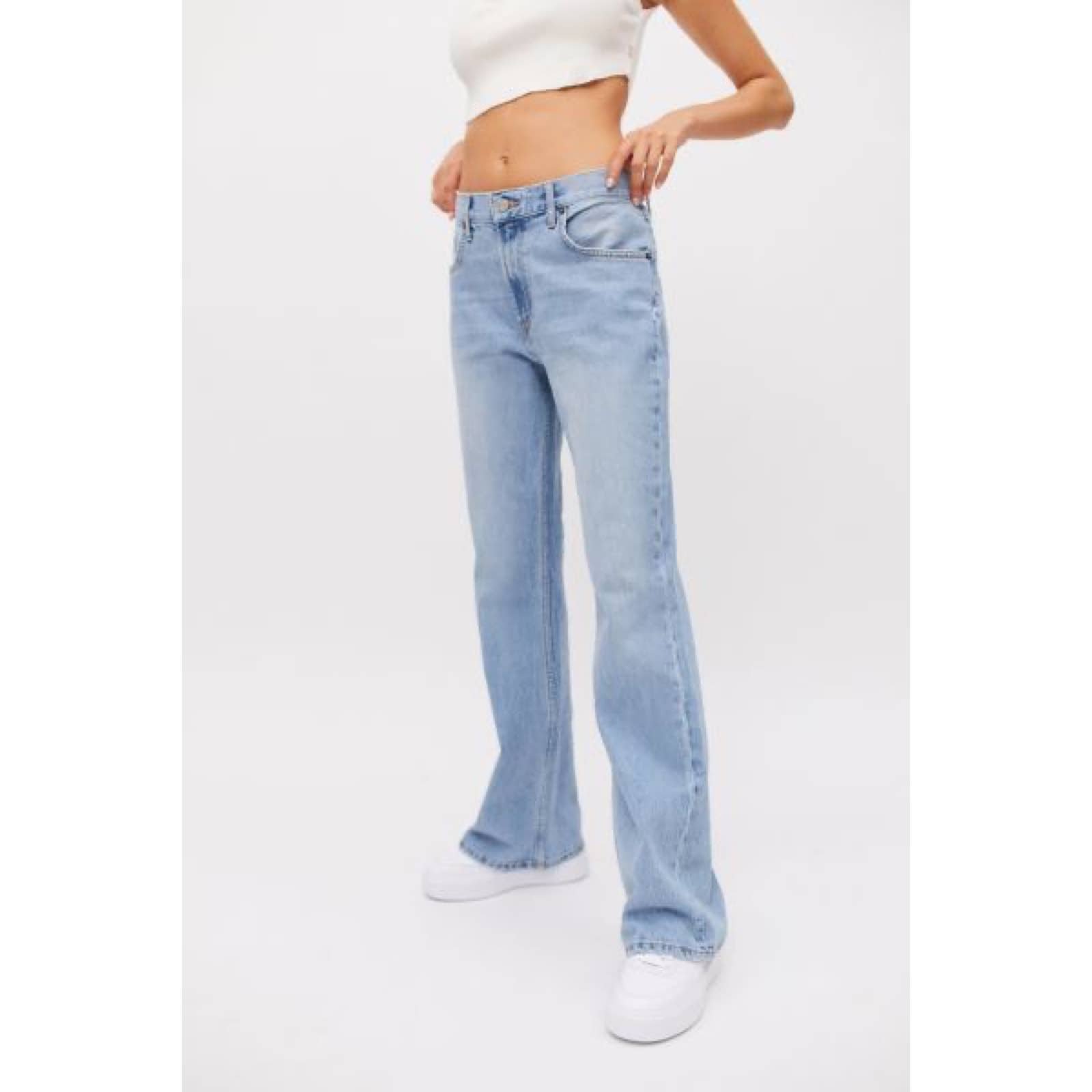 Classic BDG ´90s Mid-Rise Bootcut Jean in Light Bl