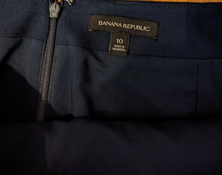 large discount BANANA REPUBLIC - Navy Blue Double Button Front Knit Skirt -  Size 10 p94gkHyxt best sale
