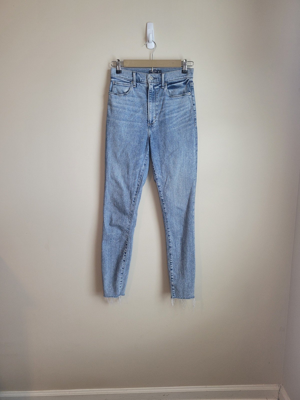 Popular Abercrombie & Fitch High-Rise Super Skinny Ankl