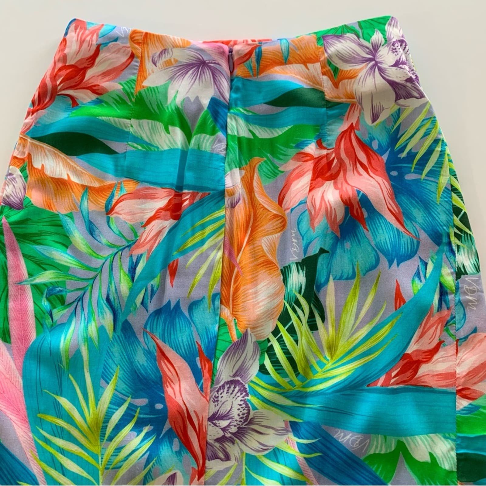 save up to 70% VDM The Label Revolve Stassie Multicolor Tropical Floral Print Skirt XS oUogeFHUS Online Shop
