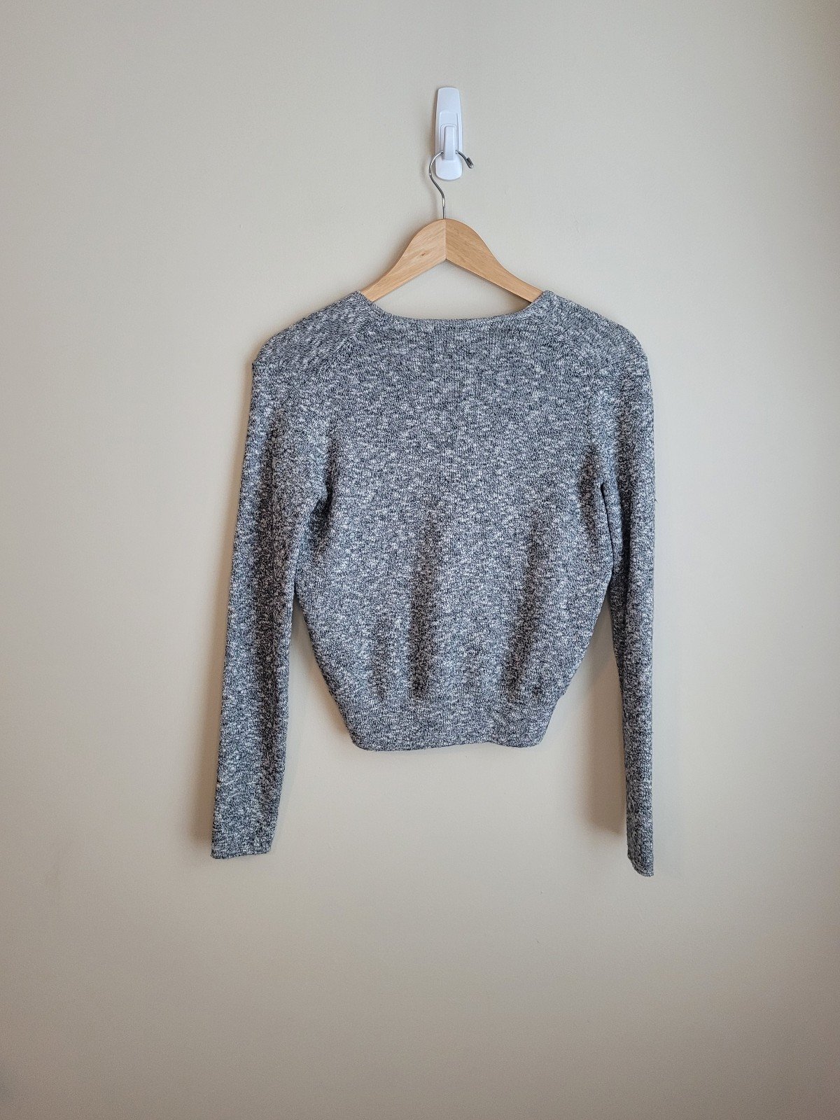 Beautiful Wrap-Front Pullover Sweater Heathered Gray Size XS inN5M1jr4 Buying Cheap