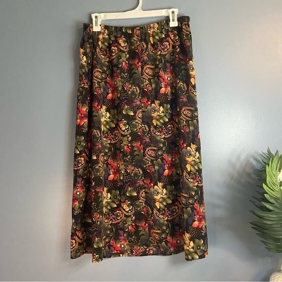 Special offer  Sag Harbor Petite Colorful Dark Floral Skirt o5usVTucr Buying Cheap
