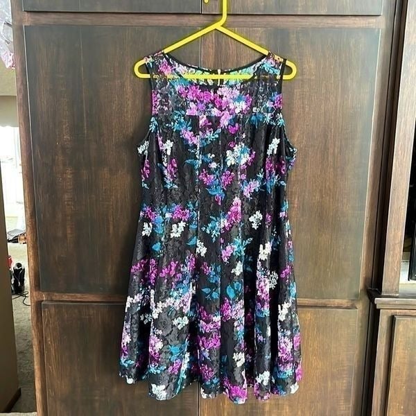 high discount Lane Bryant Lace Floral Print Dress ISNAi