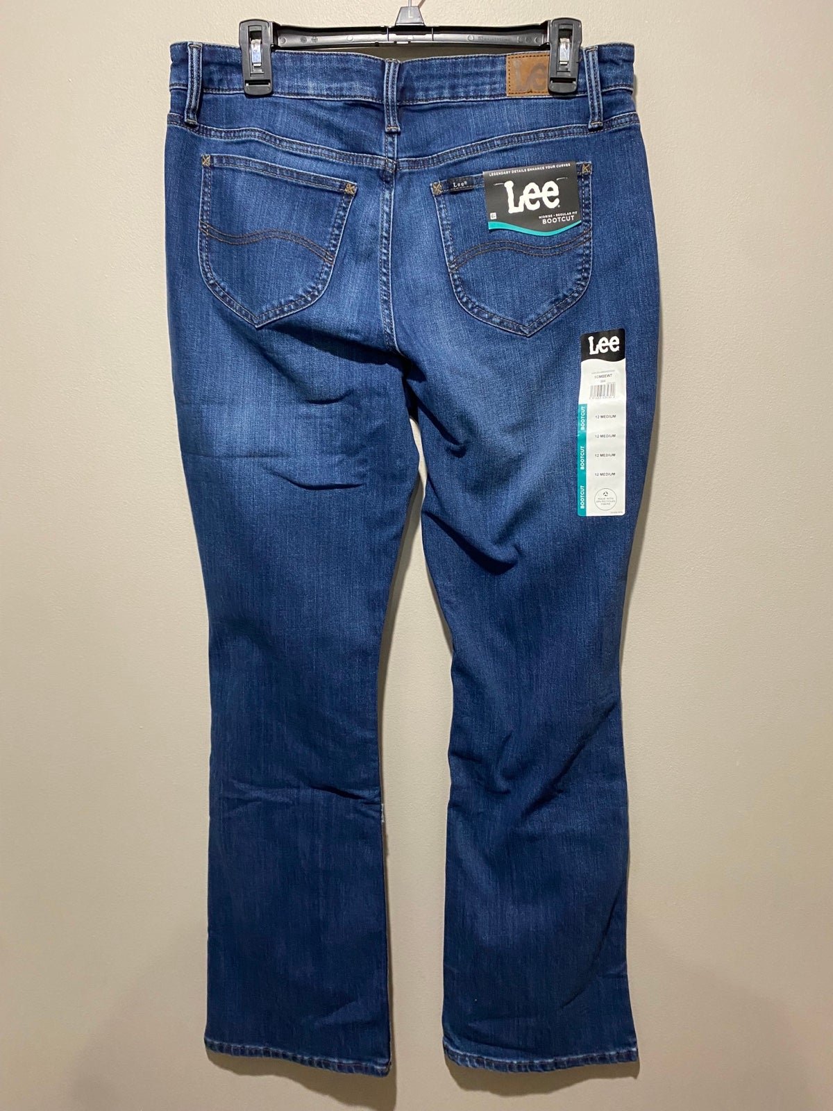 Special offer  NWT Lee Womens Regular Fit Bootcut Midrise Jeans, Sz 12 Medium KmF9ffzZu Cool