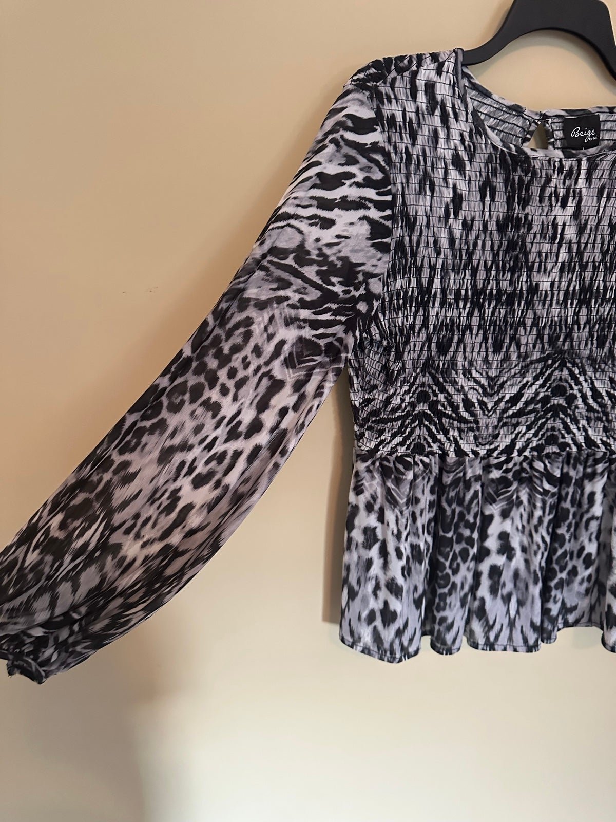 the Lowest price NWT Blouse IzrcLPBWt Low Price