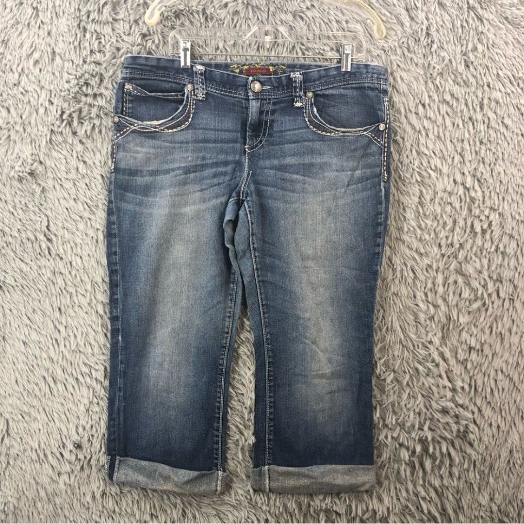 large selection Maurices Womens Size 15/16 Whiskered Denim Rolled Hem Capris PDmyEgOp1 on sale
