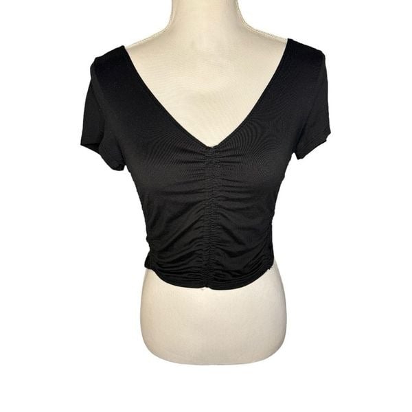 Wholesale price Urban Outfitters women’s size medium v-neck black crop top hiPCf1gmR Online Shop