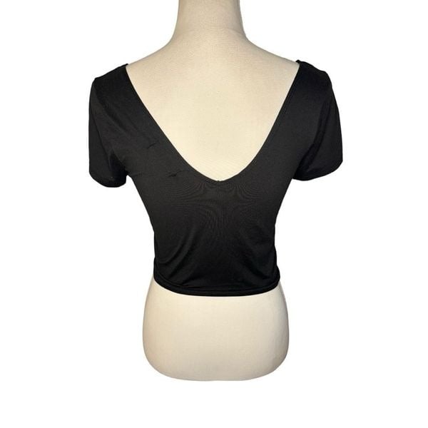 Wholesale price Urban Outfitters women’s size medium v-neck black crop top hiPCf1gmR Online Shop
