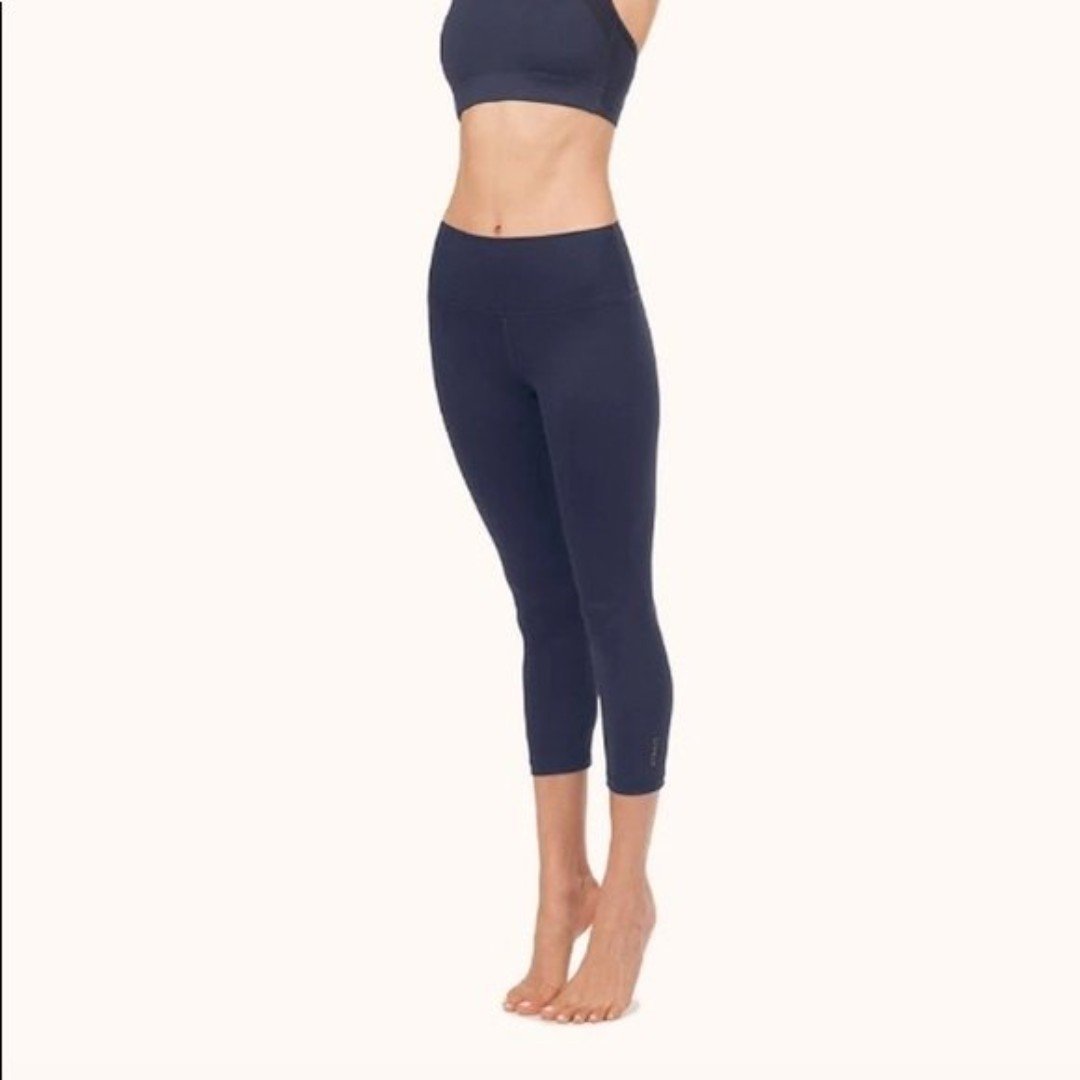 Simple Lively The Active Cropped Legging in Midnight Na