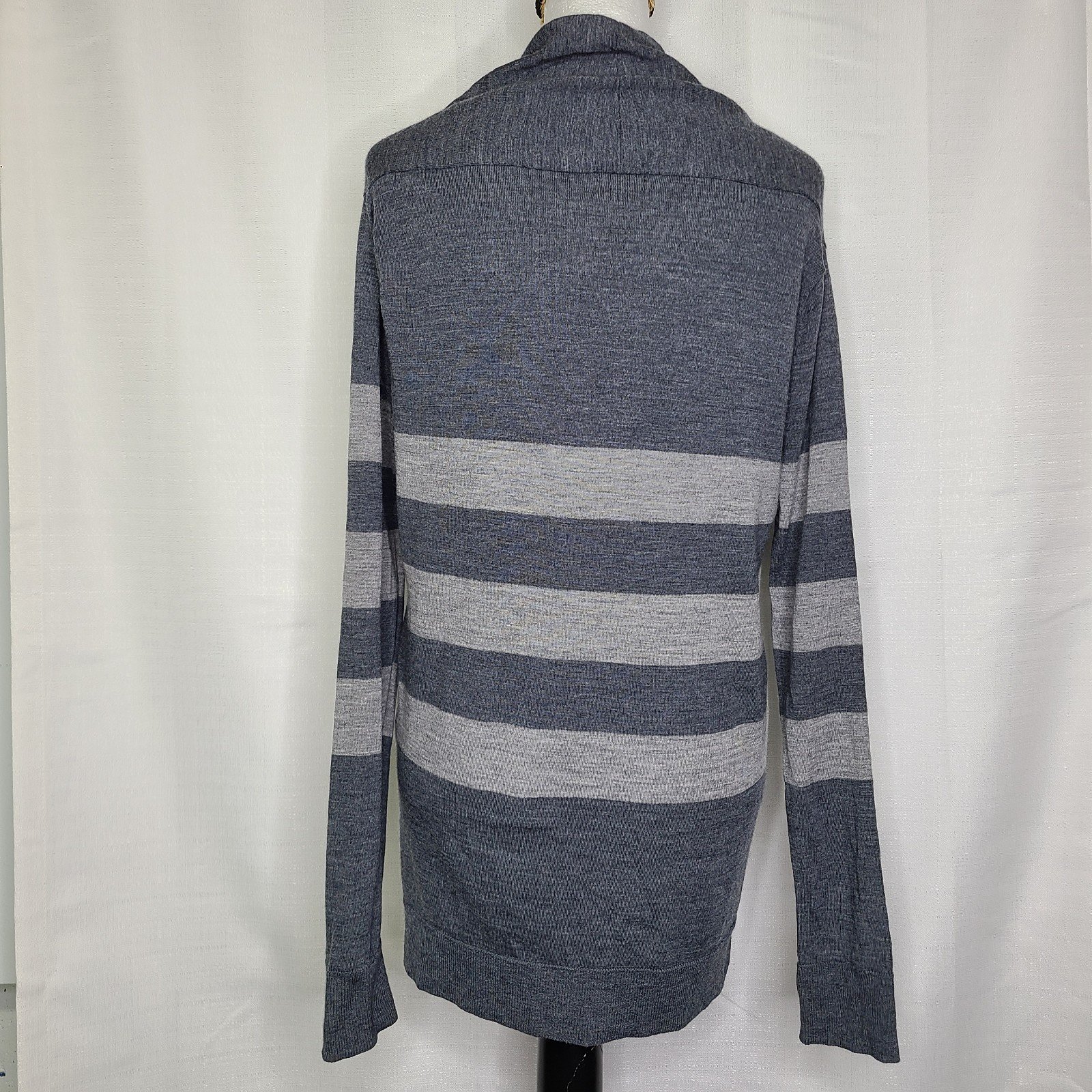 Popular Patagonia Women´s Merino Wool Gray Stripe Sweater Size XL Long Sleeve V Neck JF5YETBjv outlet online shop