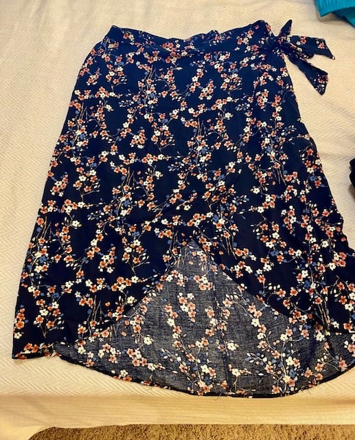 Comfortable Xhilaration Floral/Navy Skirt XL G8FUXRFrs Store Online