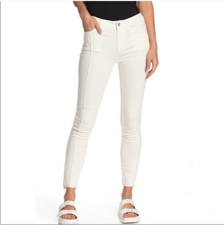 Beautiful New Free People Del Wray Cream Colored Jeans 