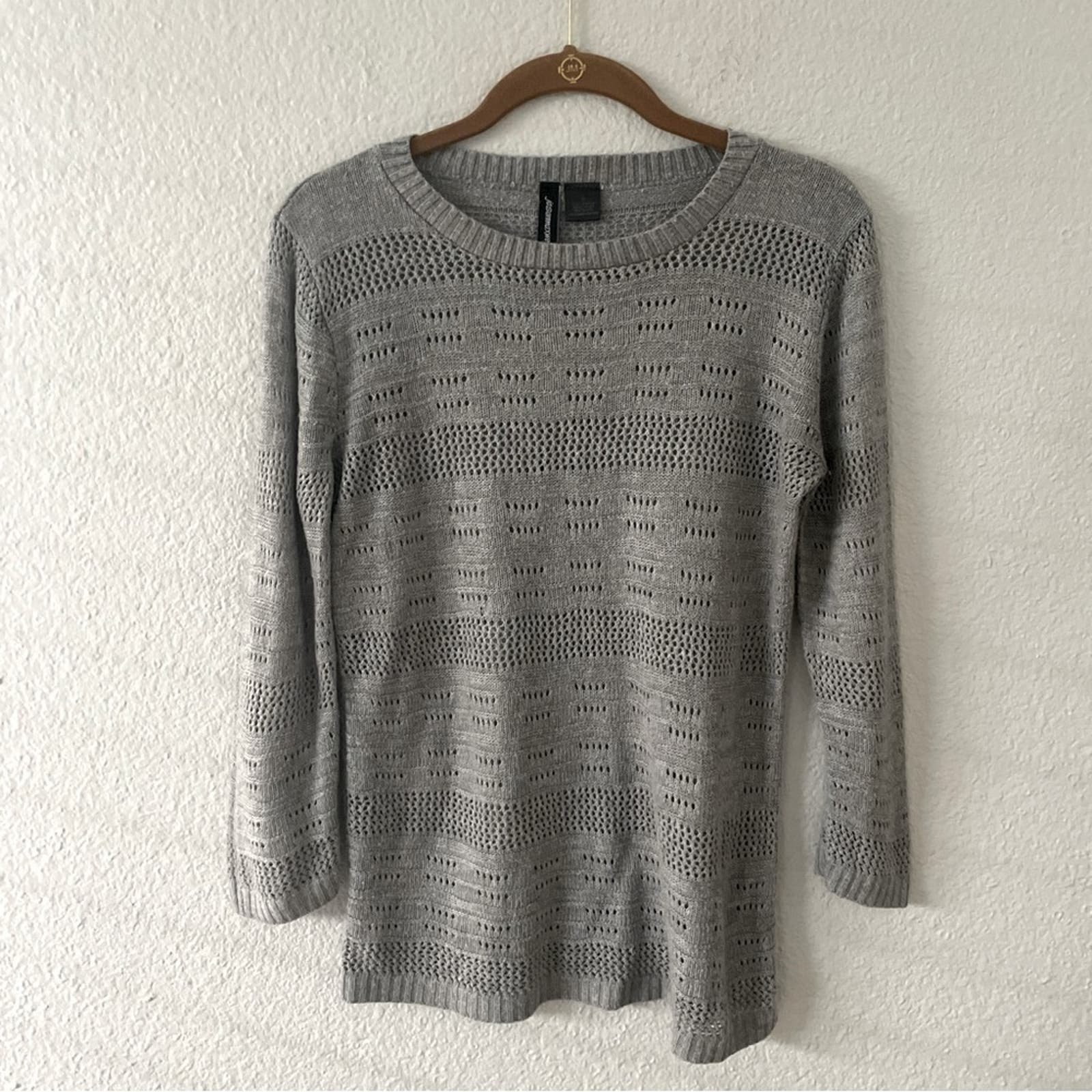 Popular light Grey Open Knit Sweater Top Size Small iCn