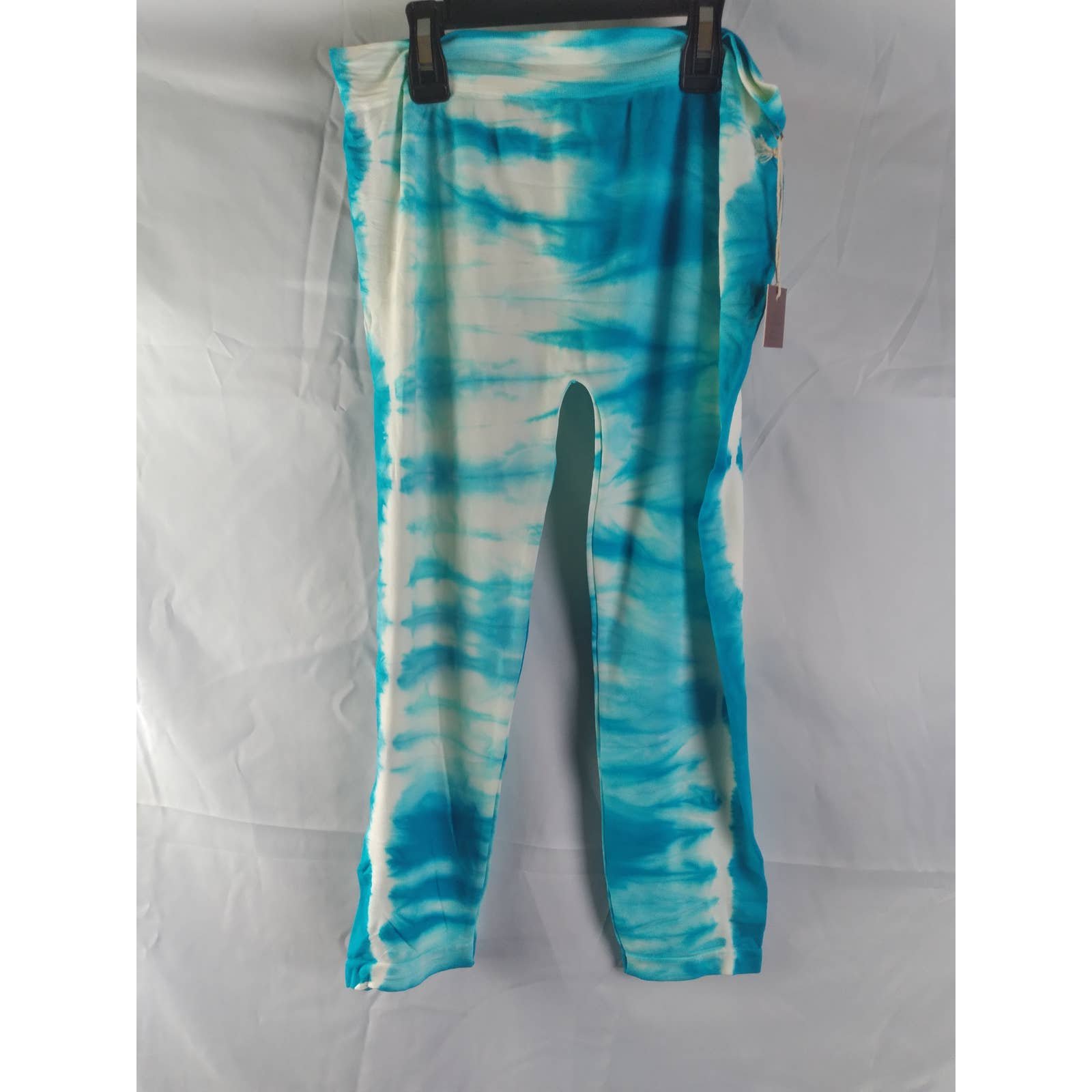 big discount Poof Blue Tie Dye Capri Leggings M/L K2N4w