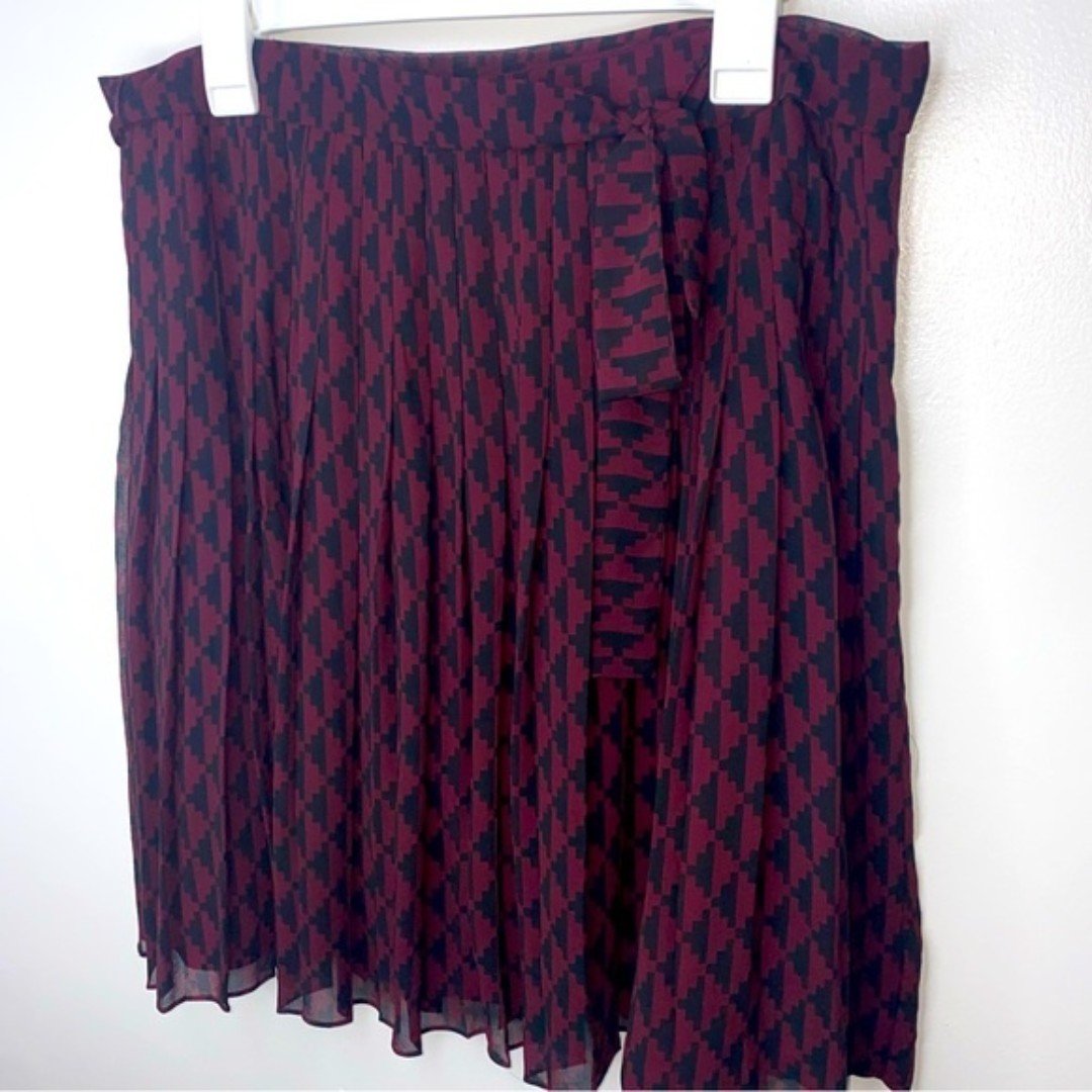 Stylish Ann Taylor pleated belted houndstooth print min
