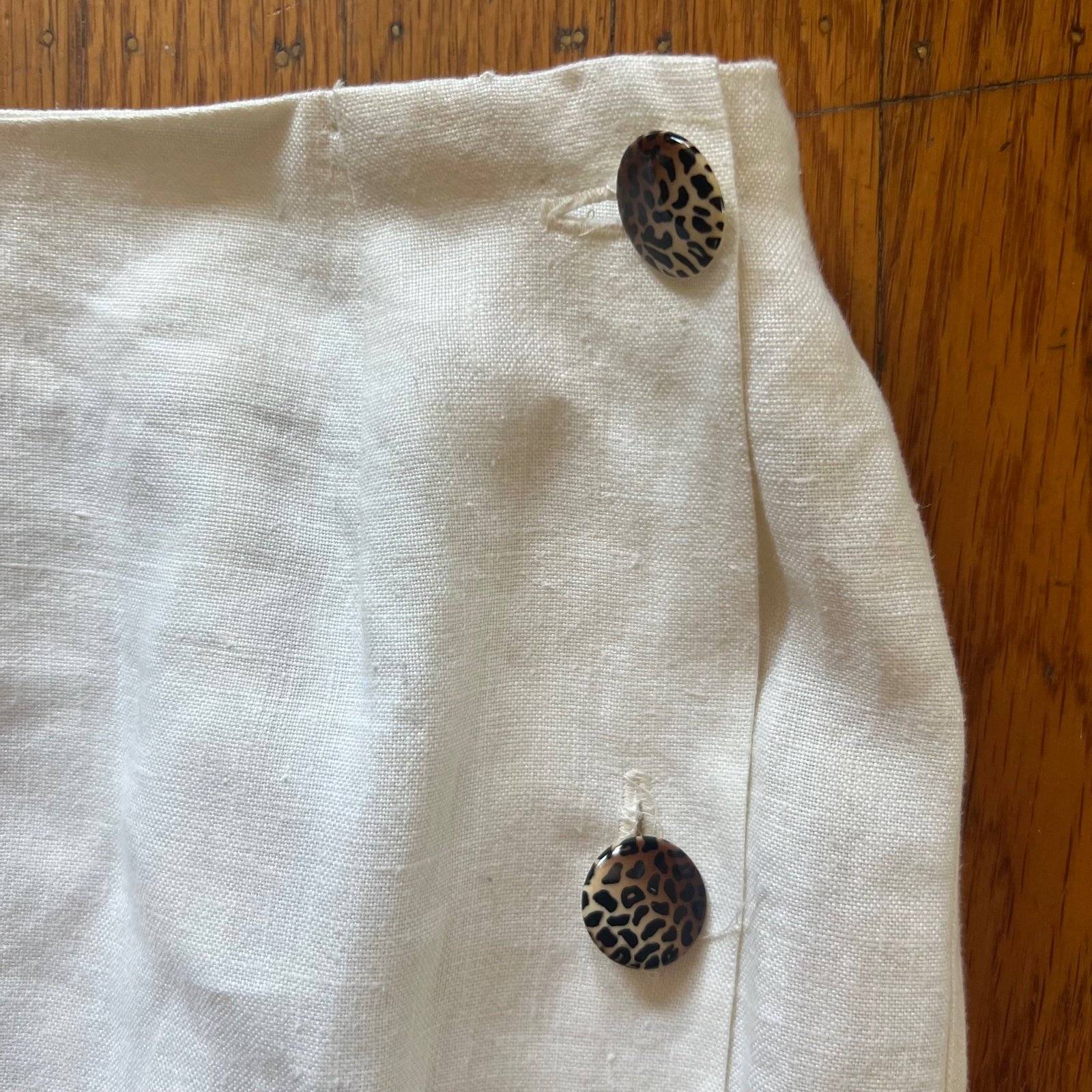 reasonable price Vintage Louis Simon white side animal print button slit linen midi skirt EUC OYaA763si Fashion